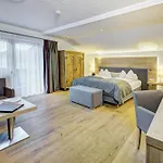 Unterhof Hotel