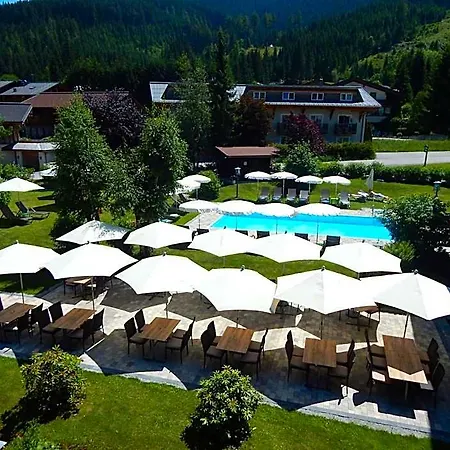 Unterhof 4*