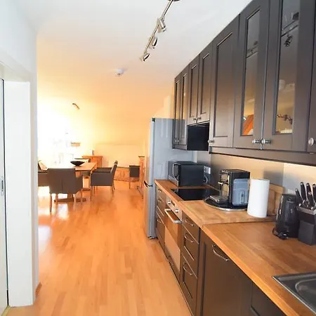 מלון Unterhof 4*