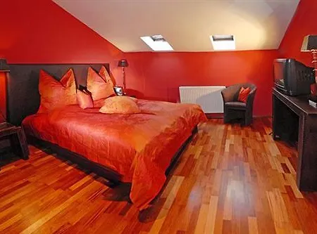 Unterhof Hotel 4*