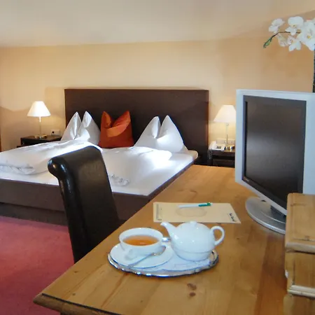 Unterhof فيلزموس