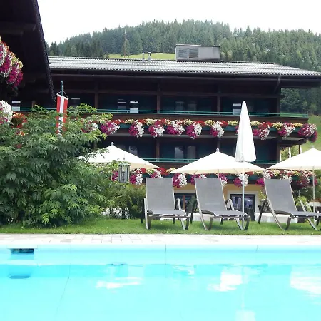 Unterhof Hotel 4*