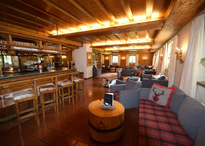 Unterhof 4*