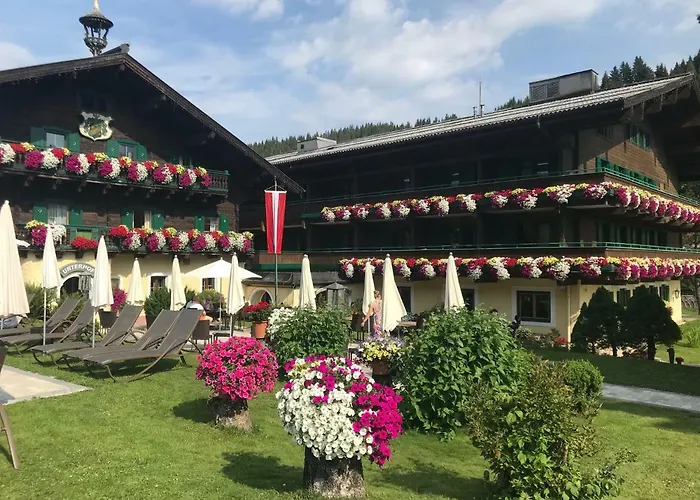 Unterhof 4*